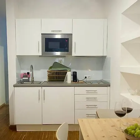 Almirante Apartment + Garden *