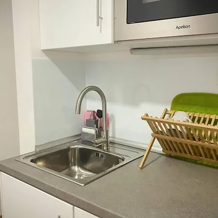 Almirante Apartment + Garden Apartment *